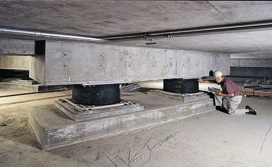 Diseño de Aislación Sísmica de Base en Córdoba